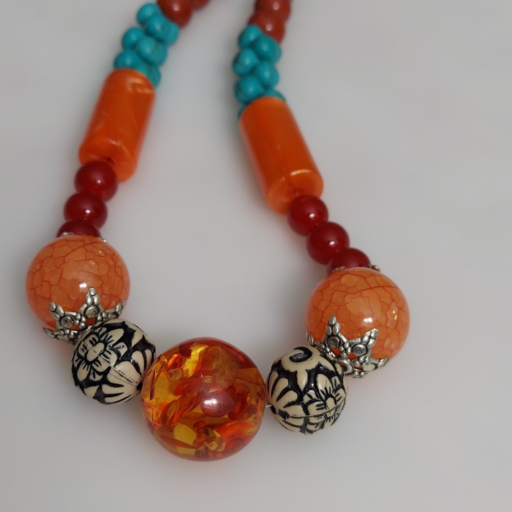 Mix with large orange beads necklace - Picture 7 of 13